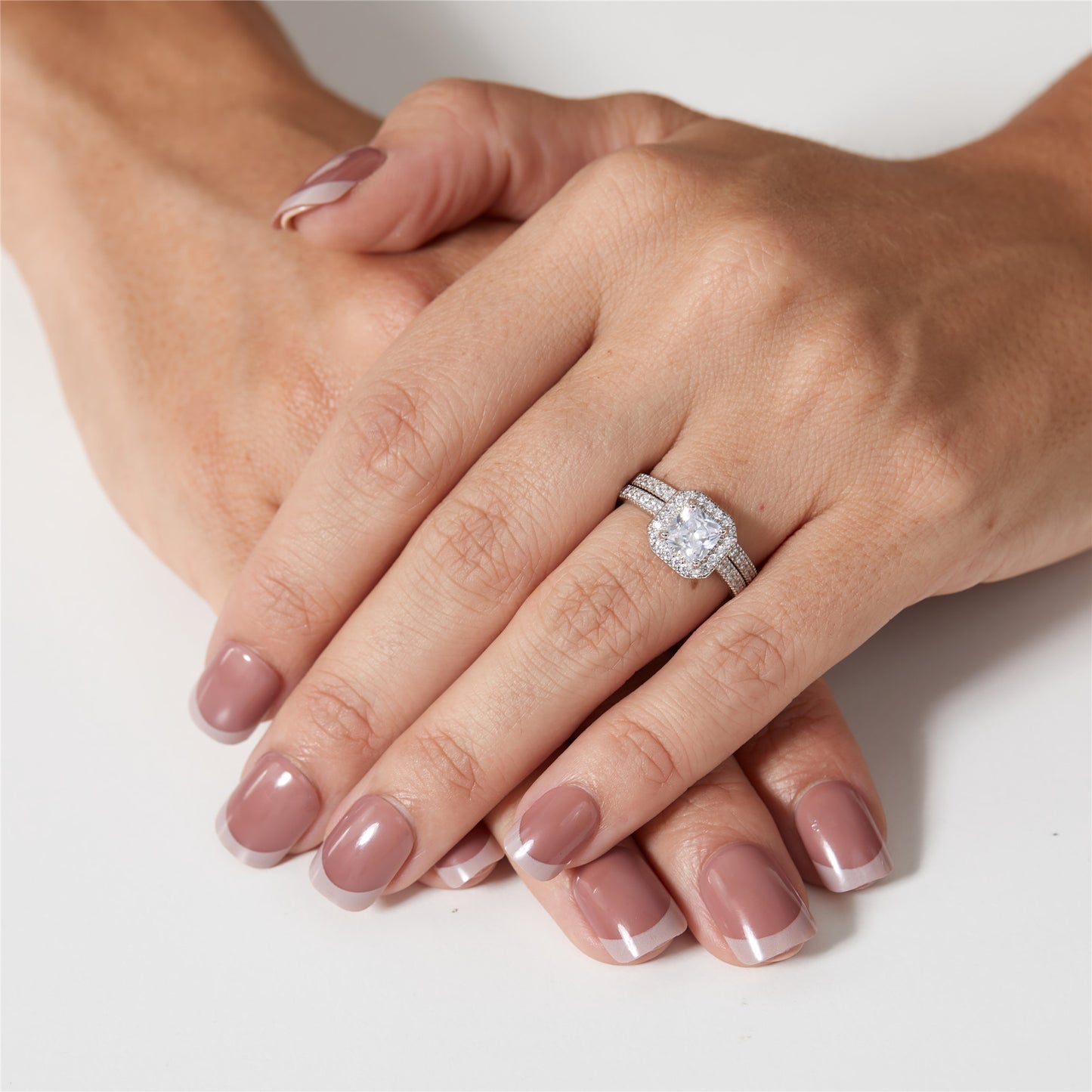 MABELLA Women's 1.8 CTW Princess Cut 925 Sterling Silver CZ Wedding Engagement Ring Set
