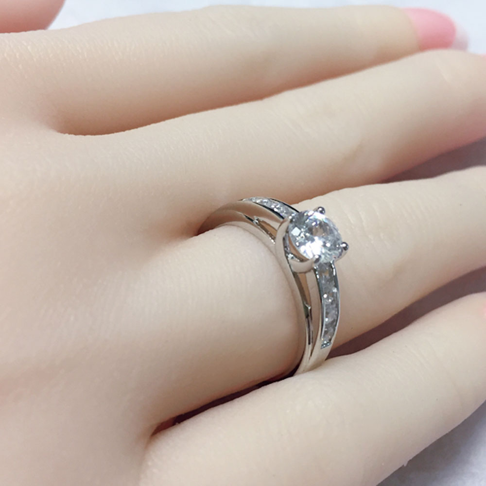 MABELLA Solid 925 Sterling Silver Solitaire Round CZ Cubic Zirconia Engagement Ring for Women